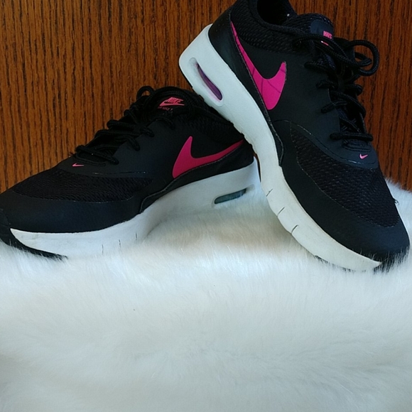 Nike Other - Girls Nike Air Max Thea sneakers. Size 3